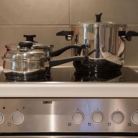 Lovely New Βuild Flat Near Metro - Free Parking Athen Eksteriør bilde