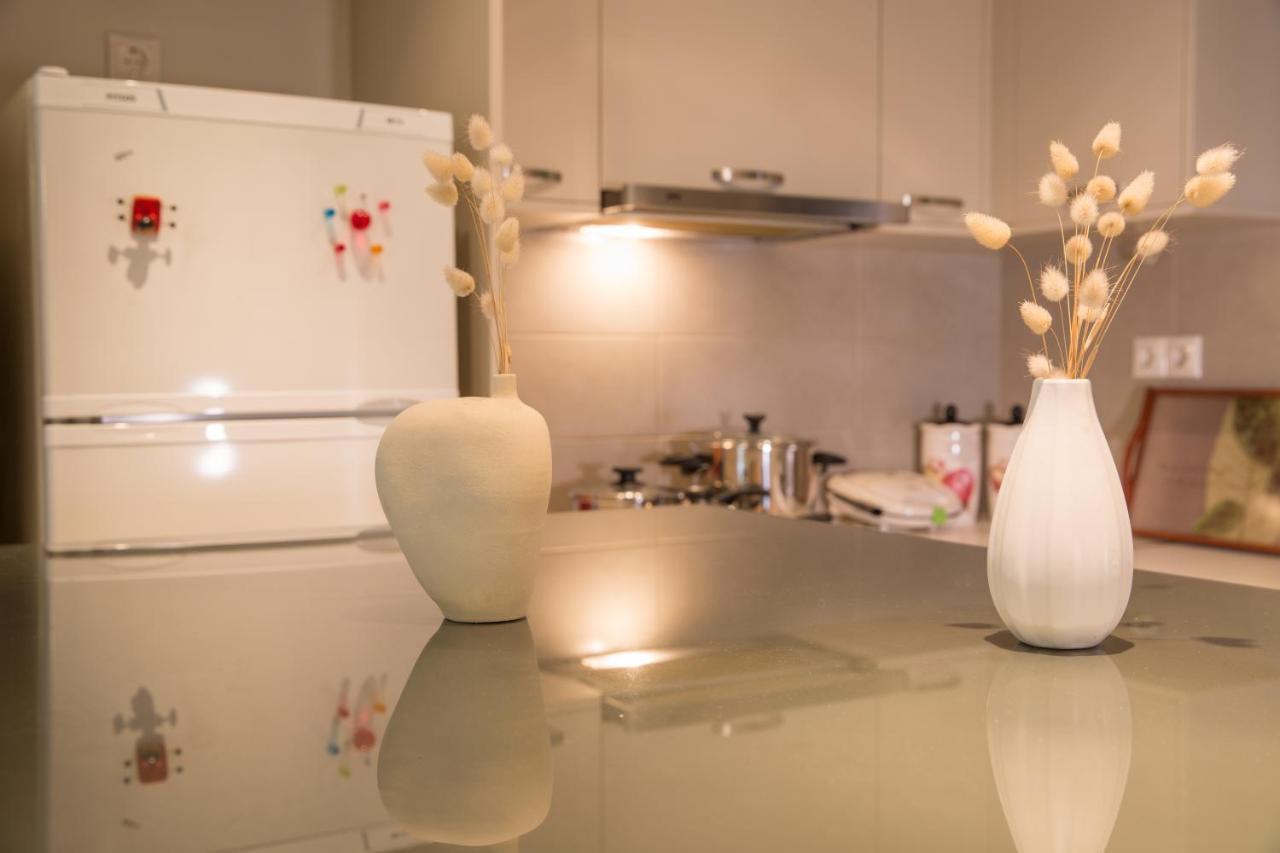Lovely New Βuild Flat Near Metro - Free Parking Athen Eksteriør bilde