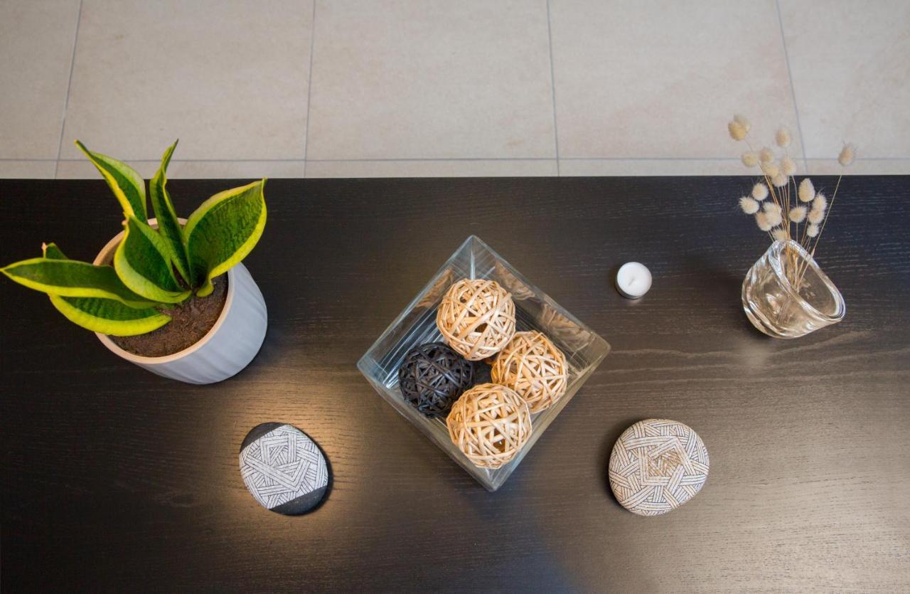 Lovely New Βuild Flat Near Metro - Free Parking Athen Eksteriør bilde